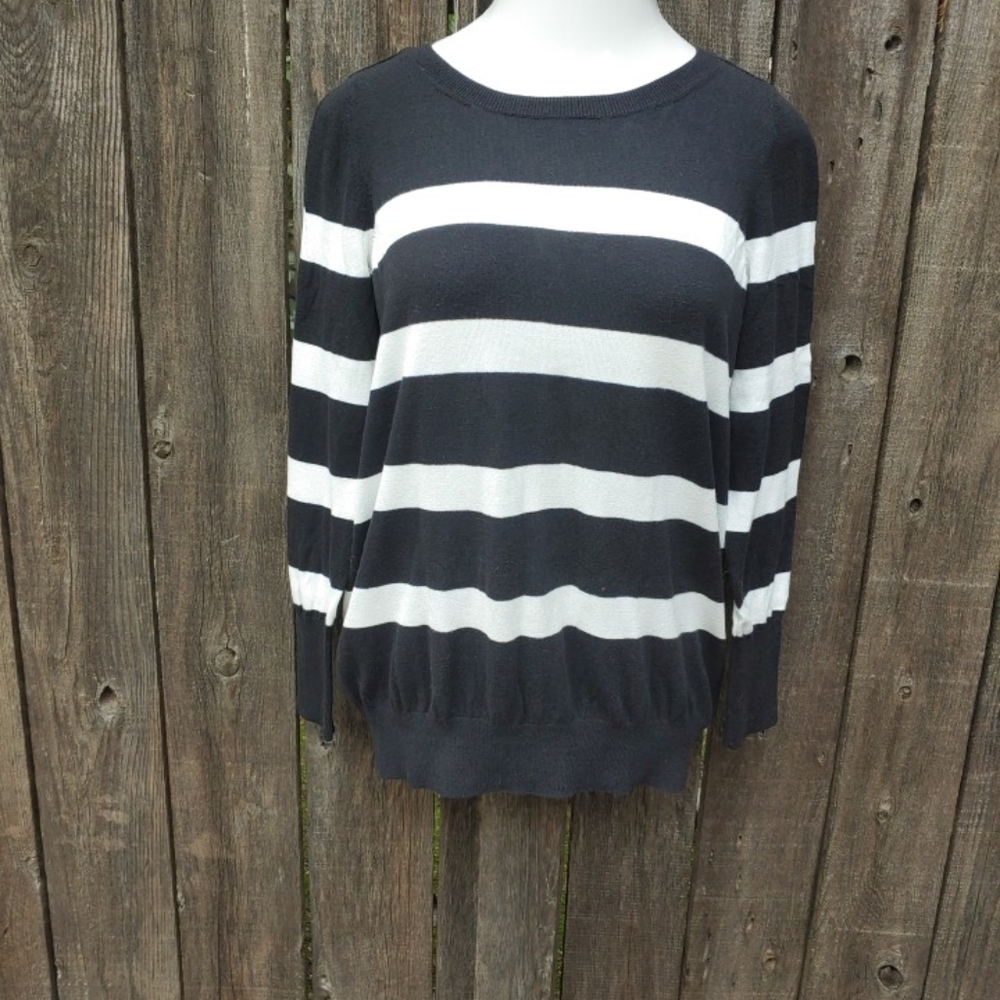 Faded Glory Black With White Stripes Sweater